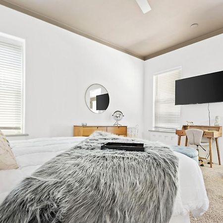 Saint Charles 115 N Main Huge 2 Bedroom Unit On Main Street מראה חיצוני תמונה